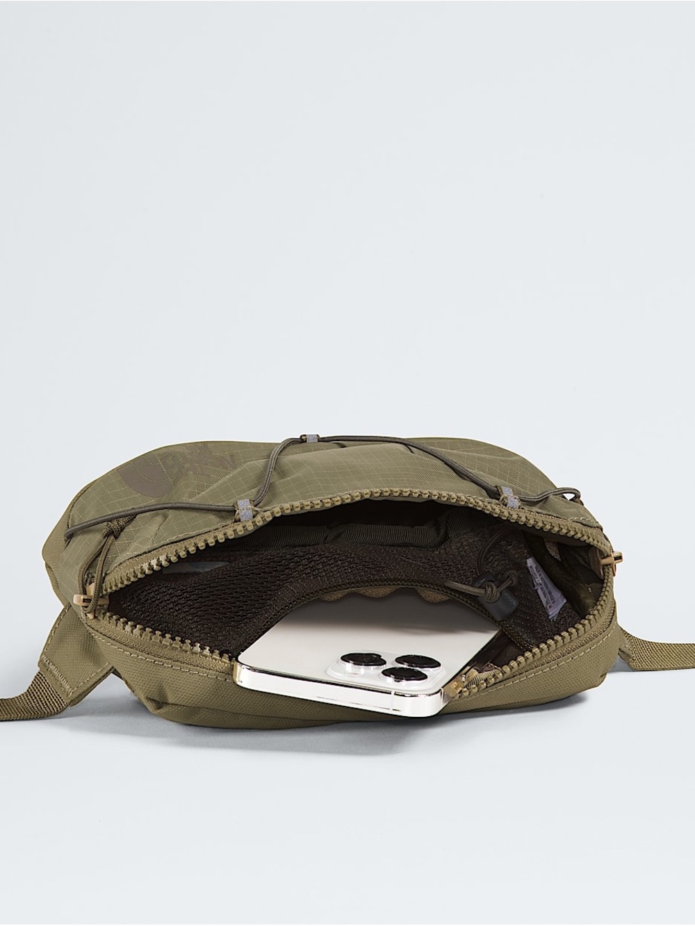 The North Face 2026 NWT Terra Lumbar Olive Cedar Belt Pack - Picture 3 of 7